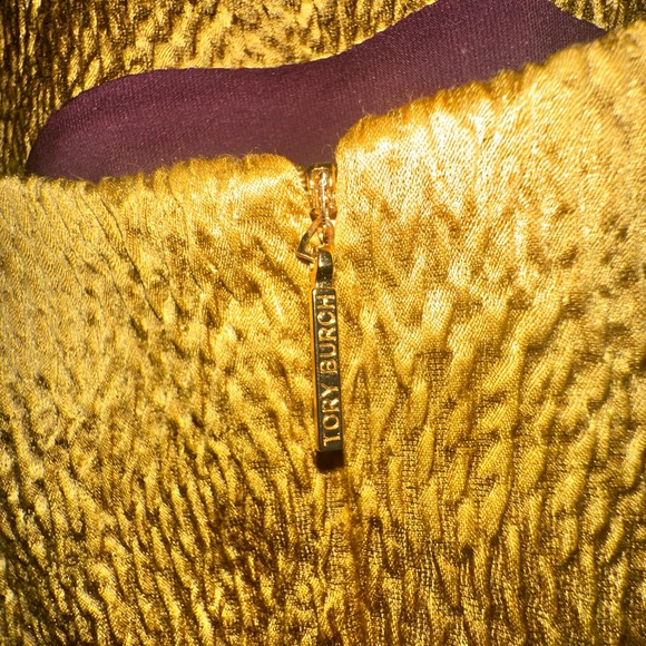 Elegant Royal Gold Birdie Dress - Picture 4 of 11